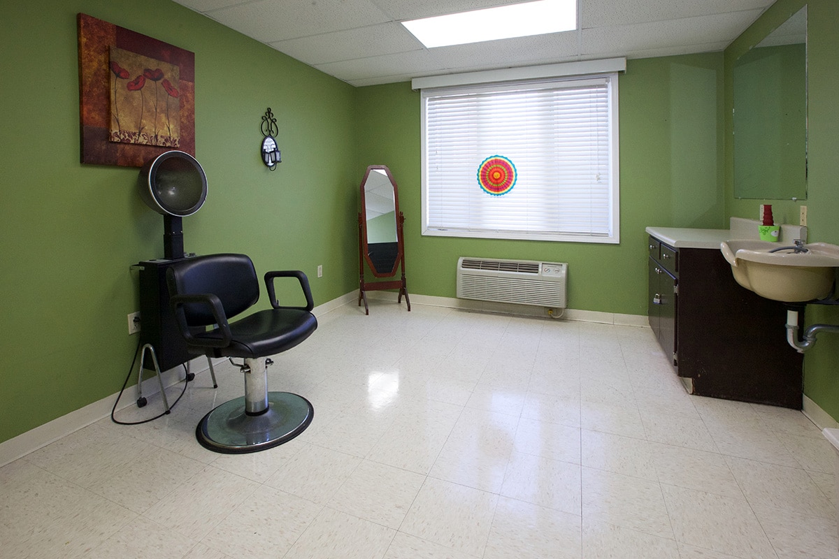 The salon at Stone River Post Acute